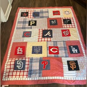 EUC Pottery Barn Kids baseball quilt.National League.Twin quilt & baseball sham